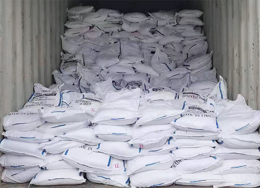 الملوثات الشائعة وعوامل التنظيف الكيميائية